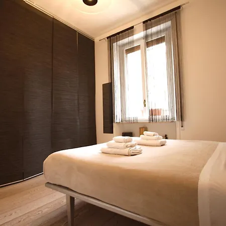 Art & Music Daire Roma